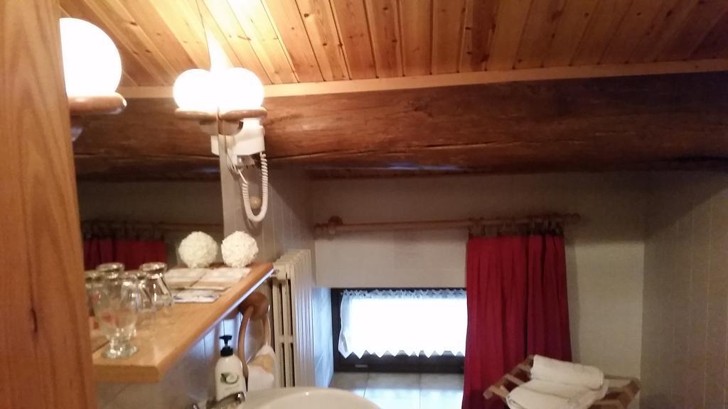 Hotel Aurora Vallarsa Habitación foto